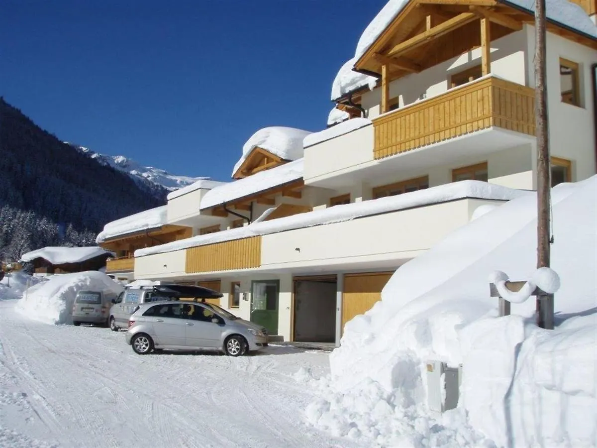 Chalet Modern Apartment in Saalbach Hinterglemm with Terrace